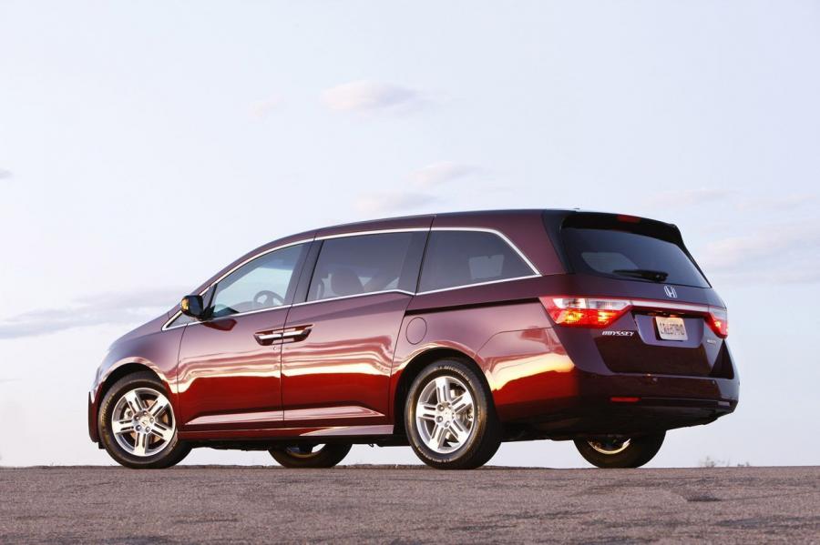  Honda Odyssey Touring Elite 2011 года  (фото 19 из 19)